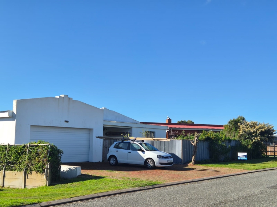6 Bedroom Property for Sale in Stilbaai Wes Western Cape